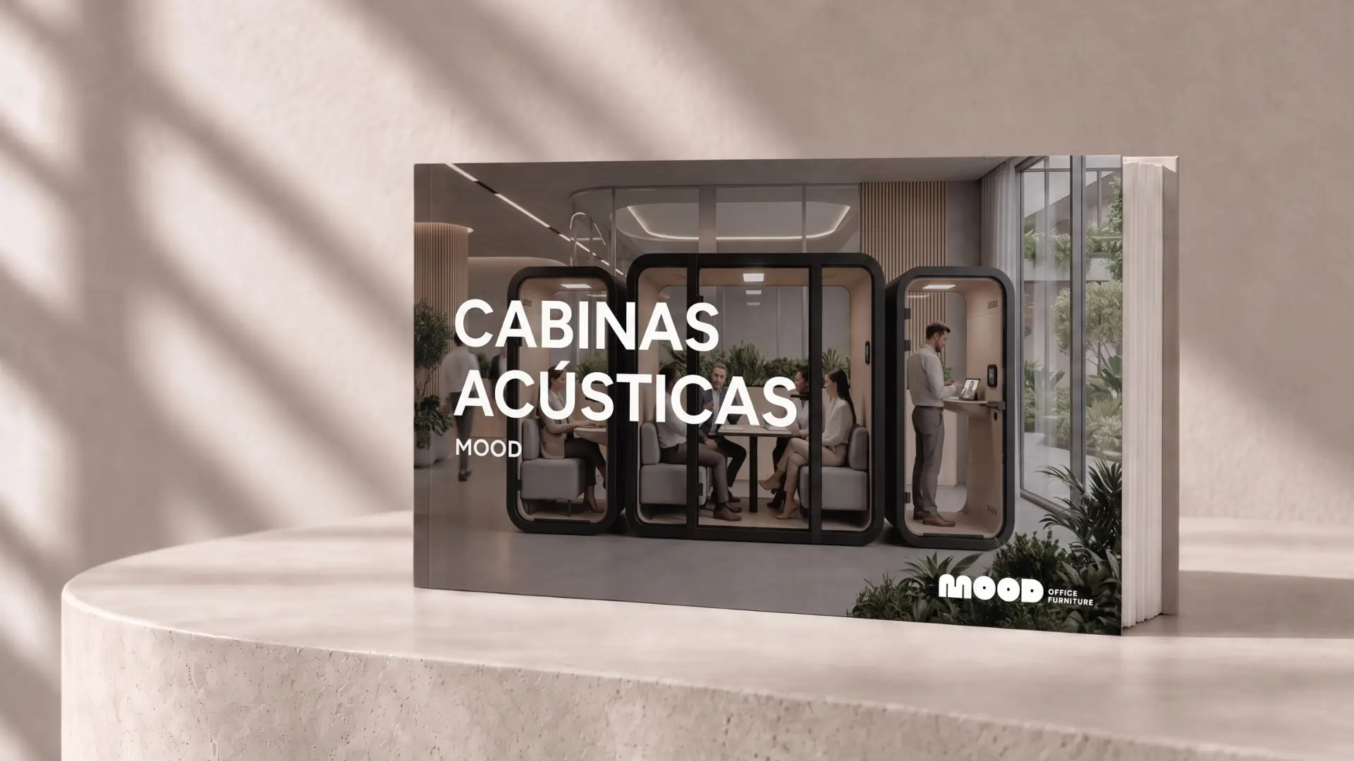 Cabinas acústicas MOOD para oficinas, con personas trabajando en varios espacios insonorizados